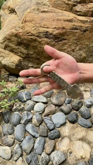 Pá Tática Mini - Sobrevivência